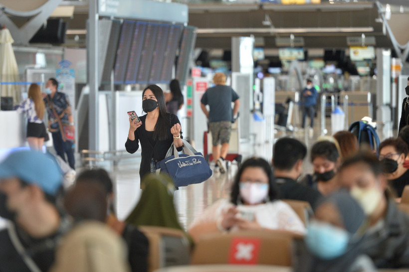 Passengers at Suvarnabhumi International Airport in Bangkok, Thailand (Photo: Xinhua/VNA)