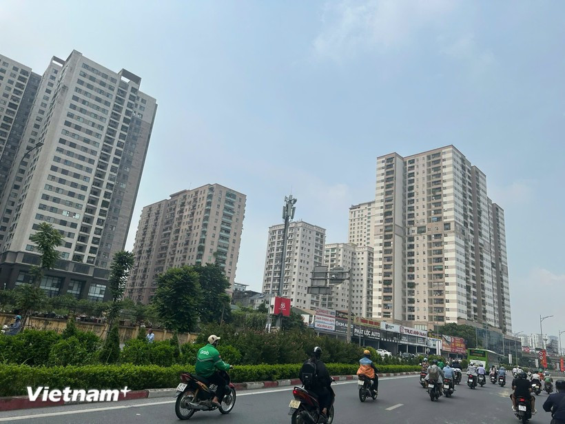 The information system and database on housing and the real estate market will be built and managed uniformly from the central to local levels. (Photo: VNA)