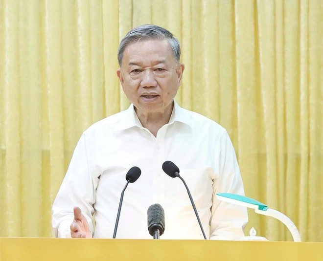 Party General Secretary To Lam calls for concerted efforts from Nam Dinh, Ha Nam and Ninh Binh provinces to complete the organisation of the two-tier administration model by July 1. (Photo: VNA) to-lam.jpg