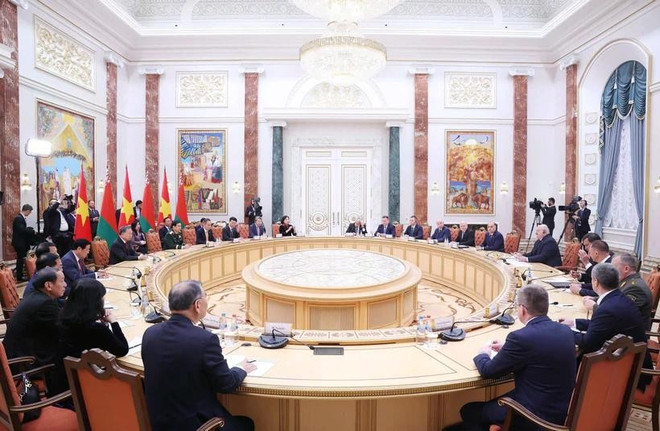 The talks between Vietnamese Party General Secretary To Lam and Belarusian President Aleksandr Lukashenko in Minsk on May 12, 2025. (Photo: VNA) vietnamese-party-leader-belarusian-president-holds-talks.jpg