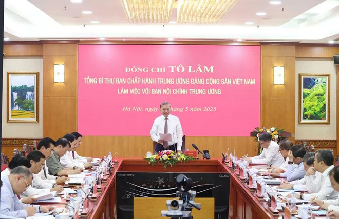 Party General Secretary To Lam speaks at the meeting with Party Central Committee's Commission for Internal Affairs. (Photo: VNA) to-lam.jpg