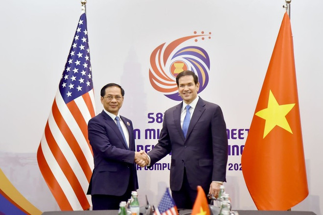 Vietnamese Deputy Prime Minister and Minister of Foreign Affairs Bui Thanh Son (L) and US Secretary of State Marco Rubio. (Photo: VNA) bui-thanh-son.jpg