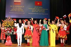 Art performance at the ceremony marking the 75th anniversary of diplomatic relations between Vietnam and Russia (January 30, 1950 – 2025) on February 25 in HCM City. (Photo: VNA)