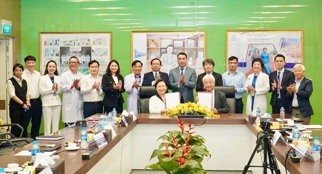 Hoa Lam Shangri-La Healthcare signs an MoU with Japan-based Cyto-Facto Inc to partner in developing cell therapy, stem cells, and gene therapy. (Photo courtesy of Hoa Lam Group)