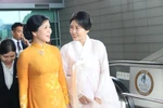 Vietnamese Party chief’s spouse visits RoK national museum
