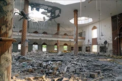 A temple in Punjab, Pakistan, is destroyed after being hit by a rocket from India. (Photo: Xinhua/VNA)