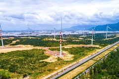 Wind energy is expected to be a source of clean power. (Photo: VNA)