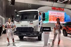 A new model truck at the Vietnam Motor Show in October 2024. (Photo; VNA)