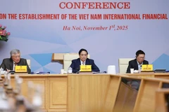 PM Pham Minh Chinh (centre) chairs the conference on the establishment of the International Financial Centre (IFC) in Vietnam on November 1. (Photo: VNA)