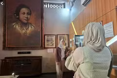 Indonesia marks Kartini Day, celebrating women’s empowerment