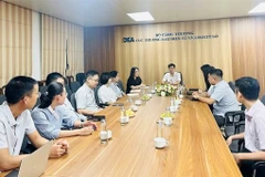 Representatives of the Centre for E-commerce and Digital Technology Development (eComDX) and Vu Hai Technology Application JSC at the signing ceremony. (Photo: Ministry of Industry and Trade)