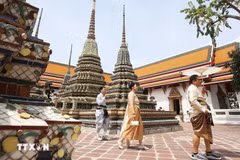 Tourists at a destination in Bangkok, Thailand (Photo: Xinhua/VNA)