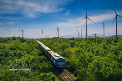 Vietnam is said to be facing a major opportunity not only to strengthen technical connectivity but also to take a leading role in building an integrated regional energy market, moving from a national to a regional scale. (Photo: VNA)