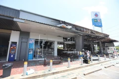 A convenience store damaged in the Thailand – Cambodia border conflict in Sisaket province of Thailand (File photo: Xinhua/VNA)