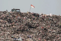 Indonesia targets higher waste management rate to protect environment