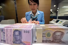 Thailand holds policy interest rate at 1%