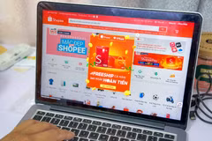 Vietnam’s e-commerce market was estimated at 38.5 billion USD in 2025, up nearly tenfold in a decade. (Photo: VNA)