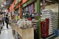 A rice store at the Santa market in Selong town of East Lombok regency, West Nusa Tenggara province, Indonesia (Photo: VNA)