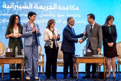 Vietnamese Ambassador to Egypt Nguyen Nam Duong (second from right) and other participants in the conference held in Cairo on June 14–15 (Photo: VNA)