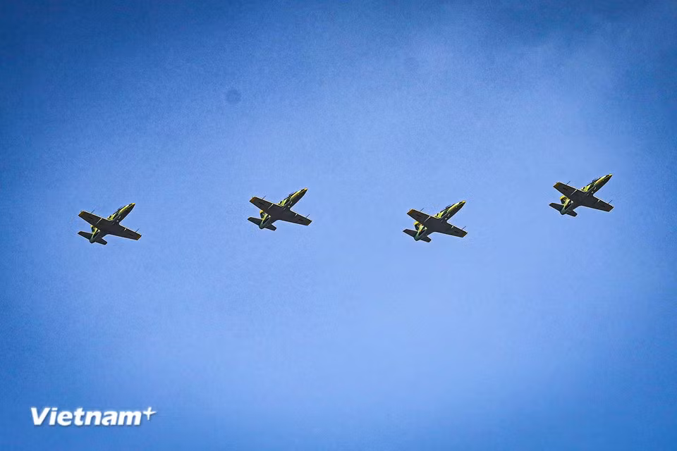 Four L-39NG aircraft will perform officially, with two more held in reserve. (Photo: VietnamPlus)