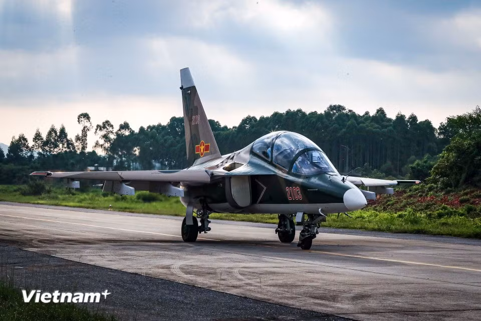 Six Yak-130s will fly in two formations of three. (Photo: VietnamPlus)