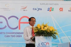 Vice Chairman of the Can Tho municipal People's Committee Nguyen Van Khoi speaks at the opening ceremony. (Photo: VNA)