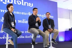 Thai Deputy Prime Minister and Finance Minister Ekniti Nitithanprapas (centre), Commerce Minister Suphajee Suthumpun (left), and Foreign Minister Sihasak Phuangketkeow at the Bhumjaithai Party forum in Buri Ram province on March 8. (Photo: bangkokpost.com) 