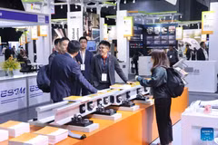 Visitors talk at the booth of China Railway Shanhaiguan Bridge Group (CRSBG) at the Asia Pacific Rail 2026 in Bangkok, Thailand, May 6, 2026. (Photo: Xinhua) 