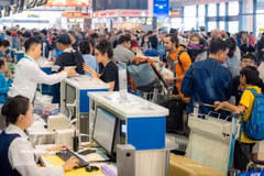Noi Bai International Airport activates plans to accommodate rising passenger volumes during the 2026 Tet holiday. (Photo: VietnamPlus)