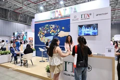 Italy's national pavilion at the ongoing Food & Hospitality Vietnam 2026 exhibition at Ho Chi Minh City's Saigon Exhibition and Convention Centre (SECC) draws visitors for hands-on experiences. (Photo: IVNA)
