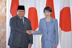Indonesian President Prabowo Subianto (left) and Japanese Prime Minister Sanae Takaichi at their meeting in Tokyo on March 31, 2026 (Photo: Kyodo/VNA)