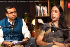 Journalist Ghosh Rudroneel interviews Professor Reena Marwah.( Photo: VNA) 