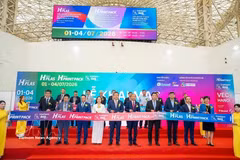 Participants in the opening ceremony of the HanoiPrintPack 2026 on July 1 (Photo: VNA)