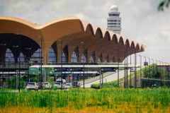 The world-class Level-4F Techo International Airport (Photo: AKP/VNA)