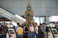 The number of foreign arrivals to Thailand in February is expected to reach 3.5 million, . (Photo: bangkokpost.com) 