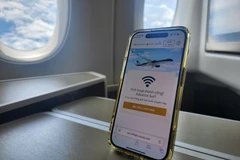 Vietnam Airlines rolls out in-flight internet on international routes. (Photo: VNA)