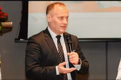 Dariusz Goszczynski, a representative of the European poultry sector and President of the National Poultry Council under the Polish Chamber of Commerce speaks at the event. (Photo: KRD-IG)