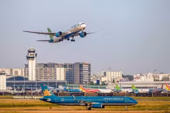 Aircraft at Tan Son Nhat International Airport in Ho Chi Minh City (Photo: VNA)