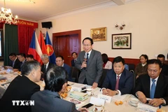 Secretary of the Hai Phong Party Committee Le Tien Chau and officials at the conference (Photo: VNA)