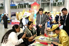 Vietnamese culture is introduced to visitors to Ho Chi Minh City. (Photo: VNA)