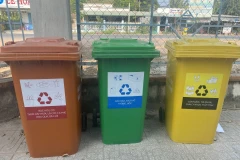 Each location is equipped with three bins for residents to sort waste at source. (Photo: baotayninh.vn) 