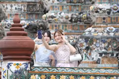 Tourists in Bangkok, Thailand. (Photo: Xinhua/VNA)
