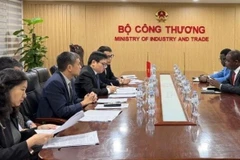 The meeting between Deputy Minister of Industry and Trade Truong Thanh Hoai and Ambassador of Burkina Faso to China and Vietnam Daouda Bitie (Photo: Ministry of Industry and Trade)