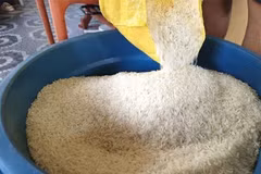 The DA has issued a notice of initiation of a preliminary safeguard measures investigation on imported rice that was published last March 26 in national dailies. (Photo: philstar.com) 