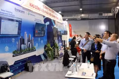 Visitors to the International Technology Expo 2025 (iTech Expo 2025)in HCM City (Photo: VNA) 