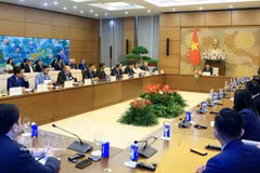 National Assembly Vice Chairman Nguyen Hong Dien and delegates at the event (Photo: VNA)