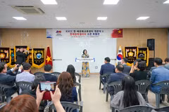 Vietnamese Consul General Doan Phuong Lan speaks at the event (Photo: Baoquocte)