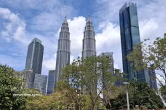 The Petronas Twin Towers in Kuala Lumpur, Malaysia (Photo:VNA)