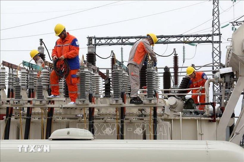 Bac Ninh province still has 29,400 customers without electricity. (Photo: VNA)
