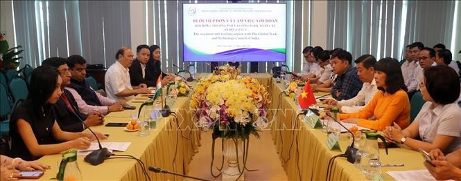 The Global Trade and Technology Council of India (GTTCI) holds a working session with Kien Giang province to explore investment cooperation opportunities in the province. (Photo: VNA)